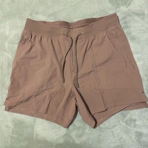 Lululemon License to Train Linerless Short 5”